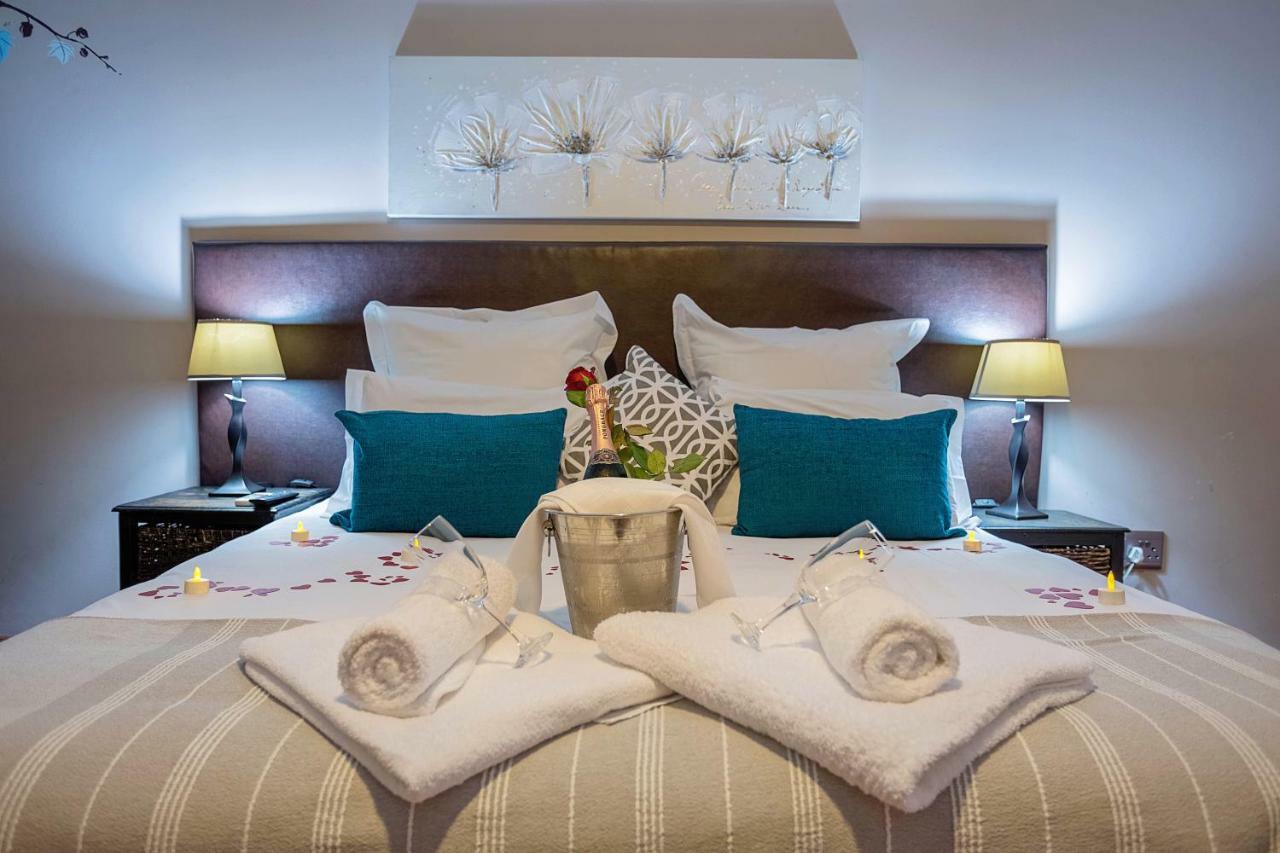 Three Oaks And An Aloe Boutique Hotel Hartbeespoort Exteriér fotografie